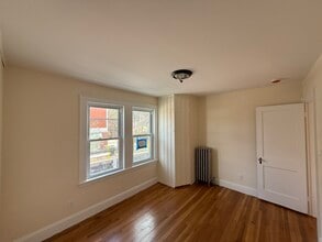 3 Williston Rd, Unit 2 in Belmont, MA - Building Photo - Building Photo