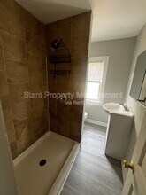 2435 Adams Ave in Columbus, OH - Building Photo - Building Photo