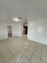 2668 Prairie Ln in West Palm Beach, FL - Building Photo