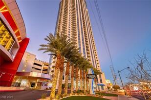 200 W Sahara Ave in Las Vegas, NV - Building Photo
