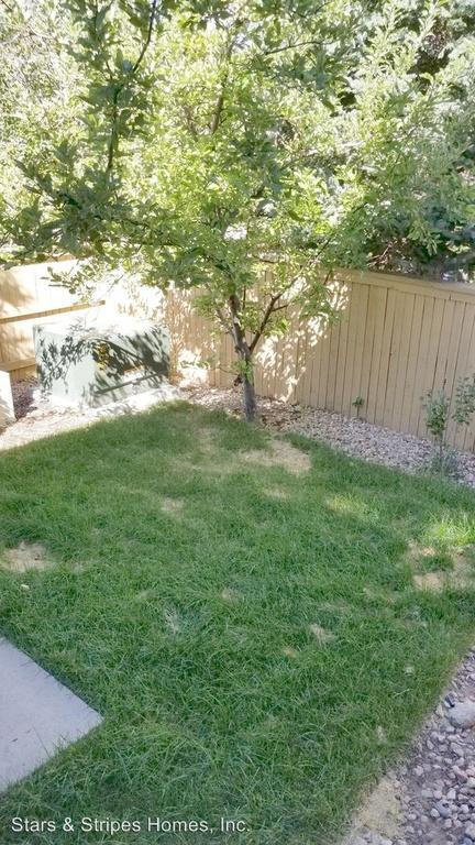 10771 Mountshire Cir in Littleton, CO - Building Photo - Building Photo