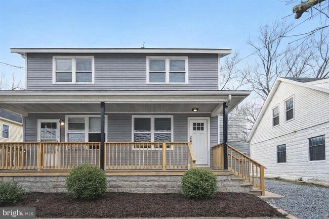 property at 7 E Cohawkin Rd