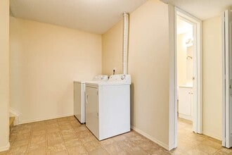 Spruce View Apartments in Camrose, AB - Building Photo - Building Photo