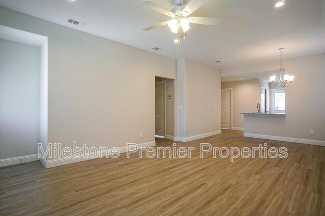 931 N Barrett Ave in Denison, TX - Building Photo - Building Photo
