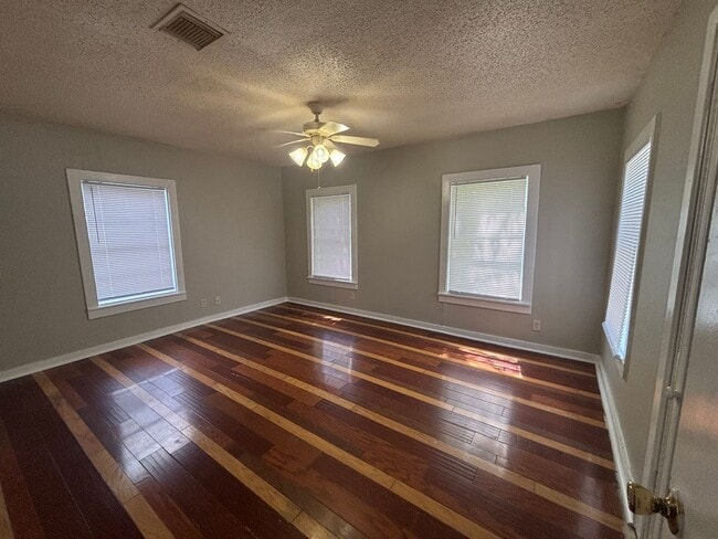 612 Ross St in La Marque, TX - Building Photo - Building Photo