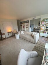 Villa Capri at Eastlake, Seattle in Seattle, WA - Building Photo - Interior Photo