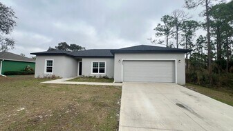 447 Scodella St SW in Palm Bay, FL - Building Photo