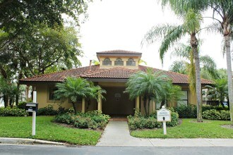 Oasis at Naples in Naples, FL - Building Photo - Building Photo
