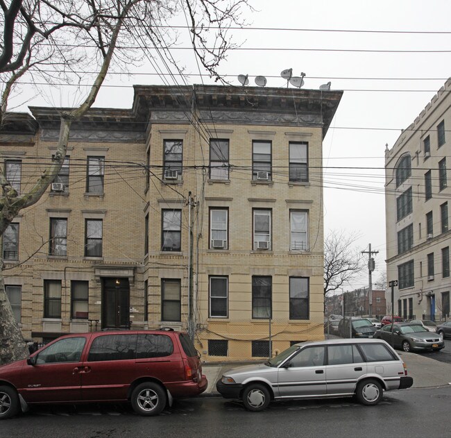 59 Saint Nicholas Ave in Brooklyn, NY - Foto de edificio - Building Photo