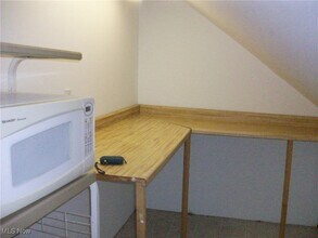 17628 Winslow Rd in Shaker Heights, OH - Building Photo - Building Photo