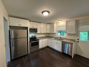 670 4th St in Newport, MN - Building Photo - Building Photo