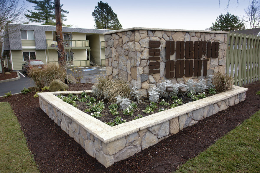 Pacific Court Apartments in Gresham, OR - Foto de edificio