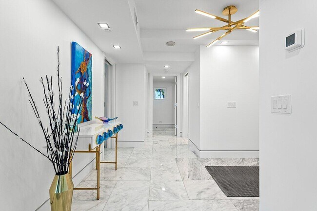 3211 S Ocean Blvd in Highland Beach, FL - Building Photo - Building Photo