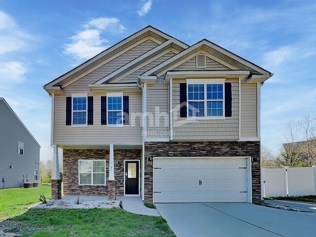 property at 3227 Grandview Club Rd