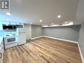 7 Mary St E in Kawartha Lakes, ON - Building Photo - Building Photo
