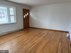 8105 Winchester Ave in Inwood, WV - Building Photo - Building Photo