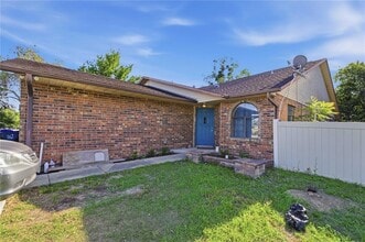 7818 NE 21 Ave in Ocala, FL - Building Photo - Building Photo