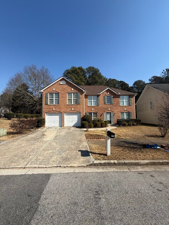 4660 Duval Point Way SW in Snellville, GA - Foto de edificio