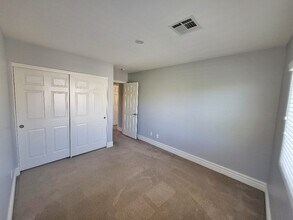 6686 Keyesport Ct in Las Vegas, NV - Building Photo - Building Photo