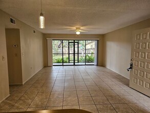 833 Mecca Dr in Sarasota, FL - Building Photo - Building Photo