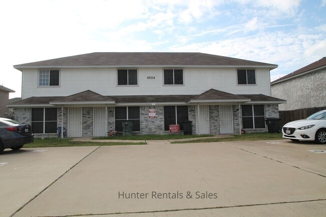 property at 4504 Jeff Scott Dr