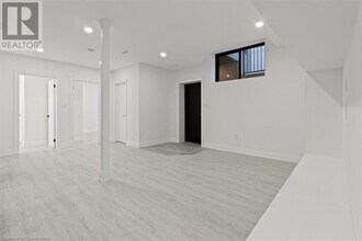 253 Federal St in Hamilton, ON - Building Photo - Building Photo