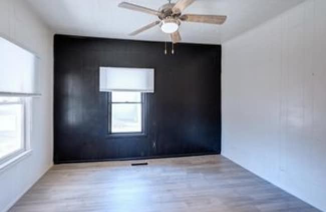 property at 410 E Taylor Ave