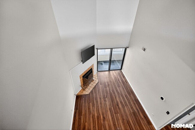 11123 E Alameda Ave in Aurora, CO - Foto de edificio - Building Photo