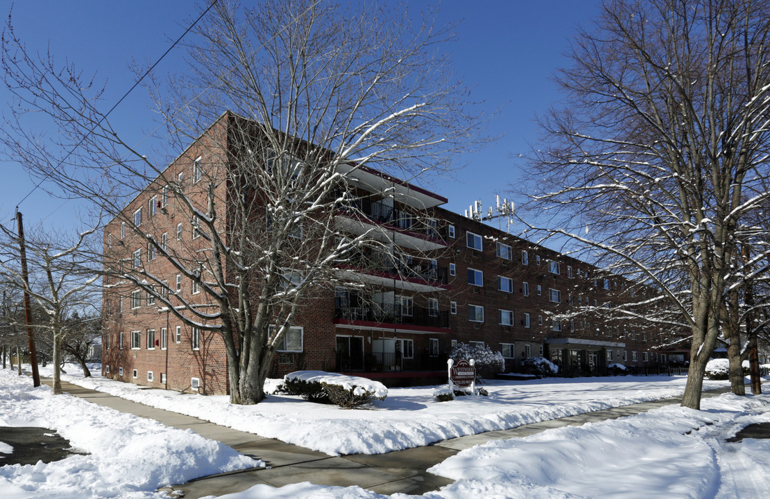 Beechwood Gardens in Trenton, NJ - Building Photo