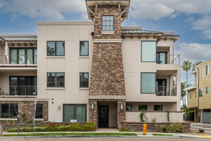 Montego Condominiums in Oceanside, CA - Foto de edificio - Building Photo