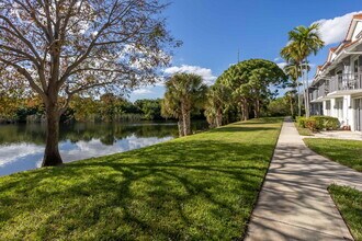 2044 Alta Meadows Ln in Delray Beach, FL - Building Photo - Building Photo