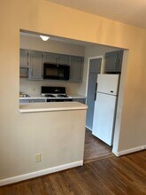 2009 Elmwood Ave, Unit D in Columbus, OH - Building Photo - Building Photo