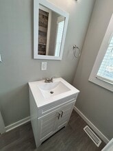 15 5th St, Unit 15 in Roseville, OH - Building Photo - Building Photo