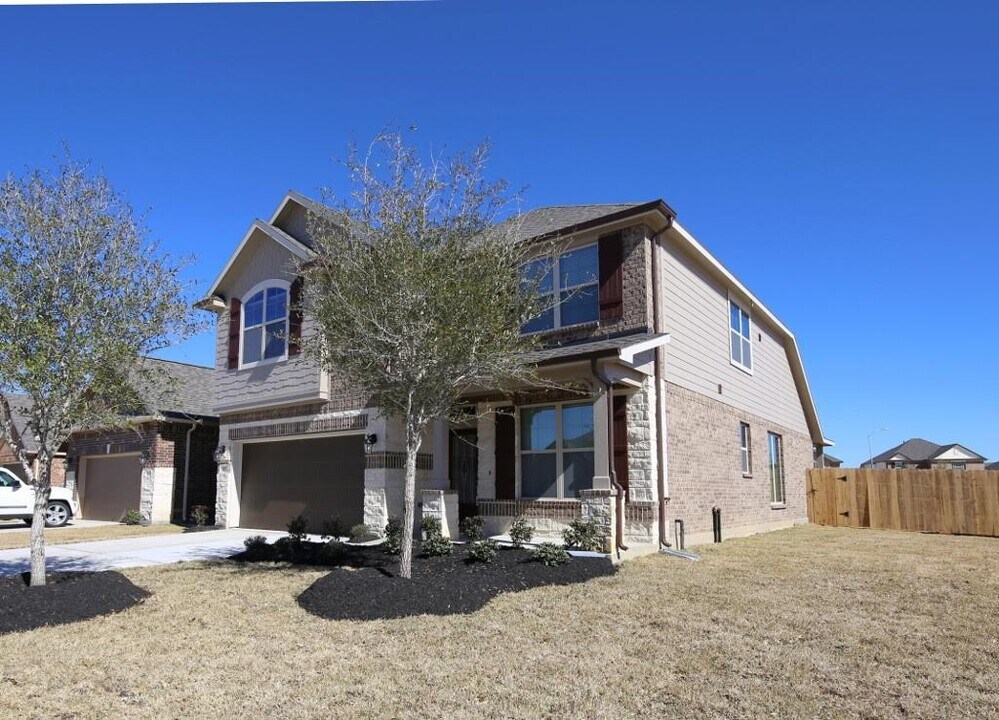 8202 Aleppo Pine Ln in Cypress, TX - Building Photo