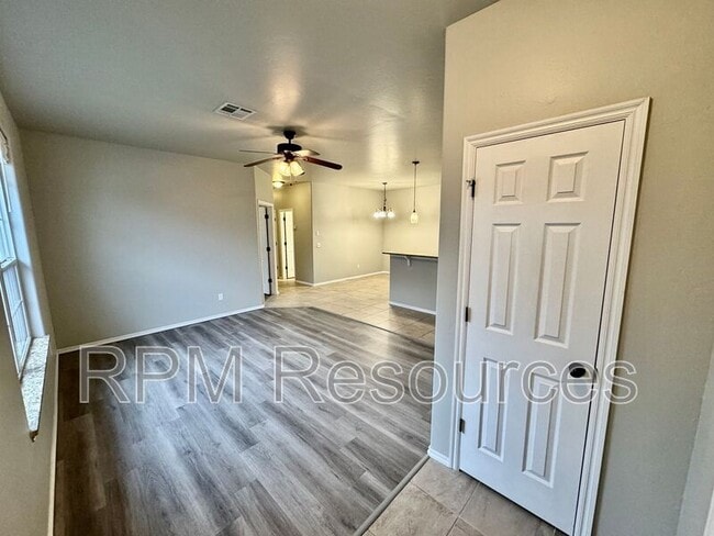 113 Bison Ct Way in Mustang, OK - Building Photo - Building Photo