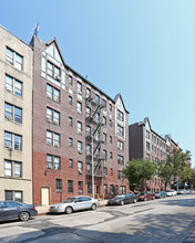 30 Seaman Ave in New York, NY - Building Photo - Building Photo