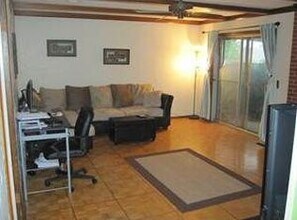 4401 Northwest 55th Street in Oklahoma City, OK - Foto de edificio - Building Photo