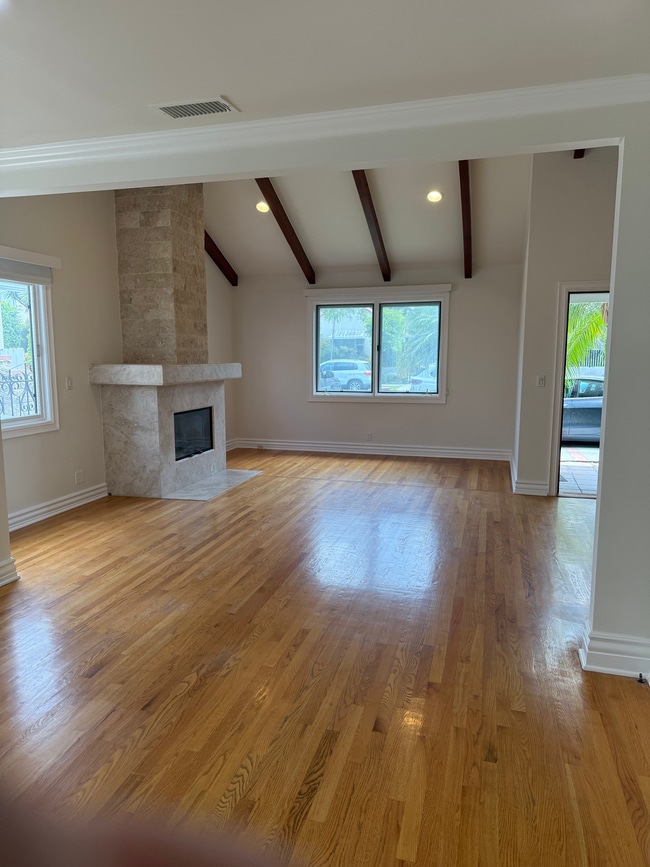 property at 741 N Harper Ave