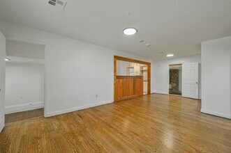 713 NE 34th Terrace in Oklahoma City, OK - Building Photo - Building Photo