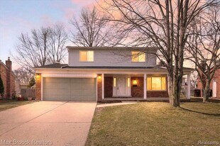 33815 Orban Dr in Sterling Heights, MI - Building Photo