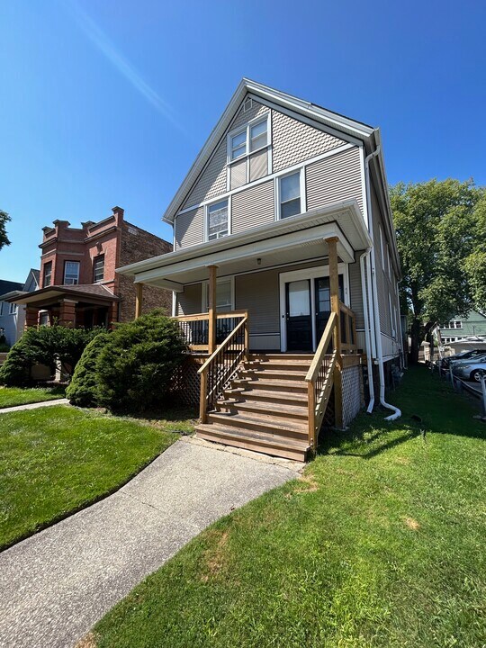 419 Hannah, Unit 3 in Forest Park, IL - Foto de edificio