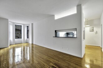 121 Madison Ave in New York, NY - Building Photo - Building Photo