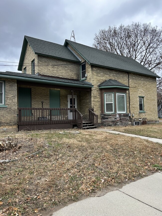 property at 701 9th Ave N