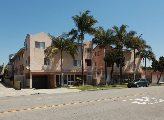 4311 W 147th St in Hawthorne, CA - Building Photo - Building Photo