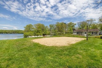 76 Ridgewood Rd, Unit 1425 in Colchester, CT - Building Photo - Building Photo