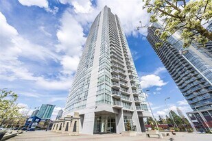 13618-13100 100 Ave in Surrey, BC - Building Photo