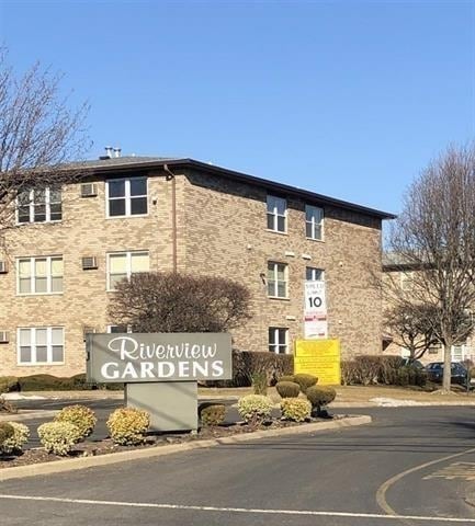 property at 29 Riverview Ct