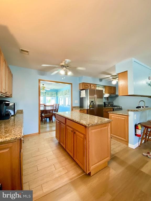 property at 652 Newell Ave