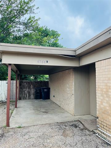 6762 Trail Lake Dr in Fort Worth, TX - Building Photo