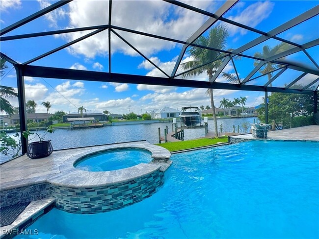 2544 SW 28th Pl in Cape Coral, FL - Building Photo - Building Photo